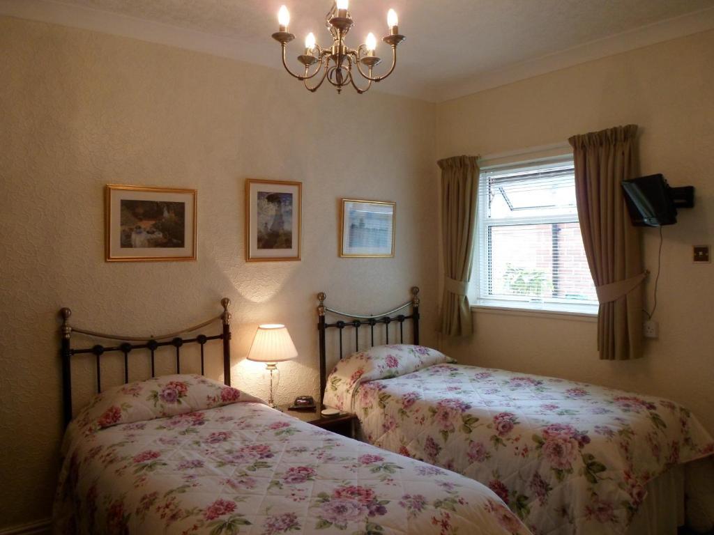 The Farthings Bed & Breakfast York Room photo