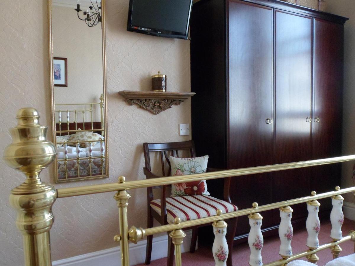 The Farthings Bed & Breakfast York Room photo